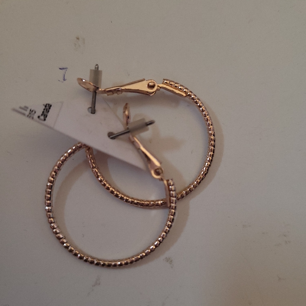 NWT 3 Pair Earrings Goldtone and Silvertone Hoops - Picture 6 of 6